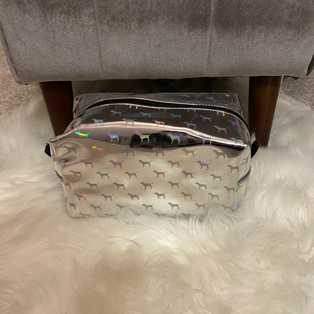 Final price! NWOT VS Pink Cosmetic Bag